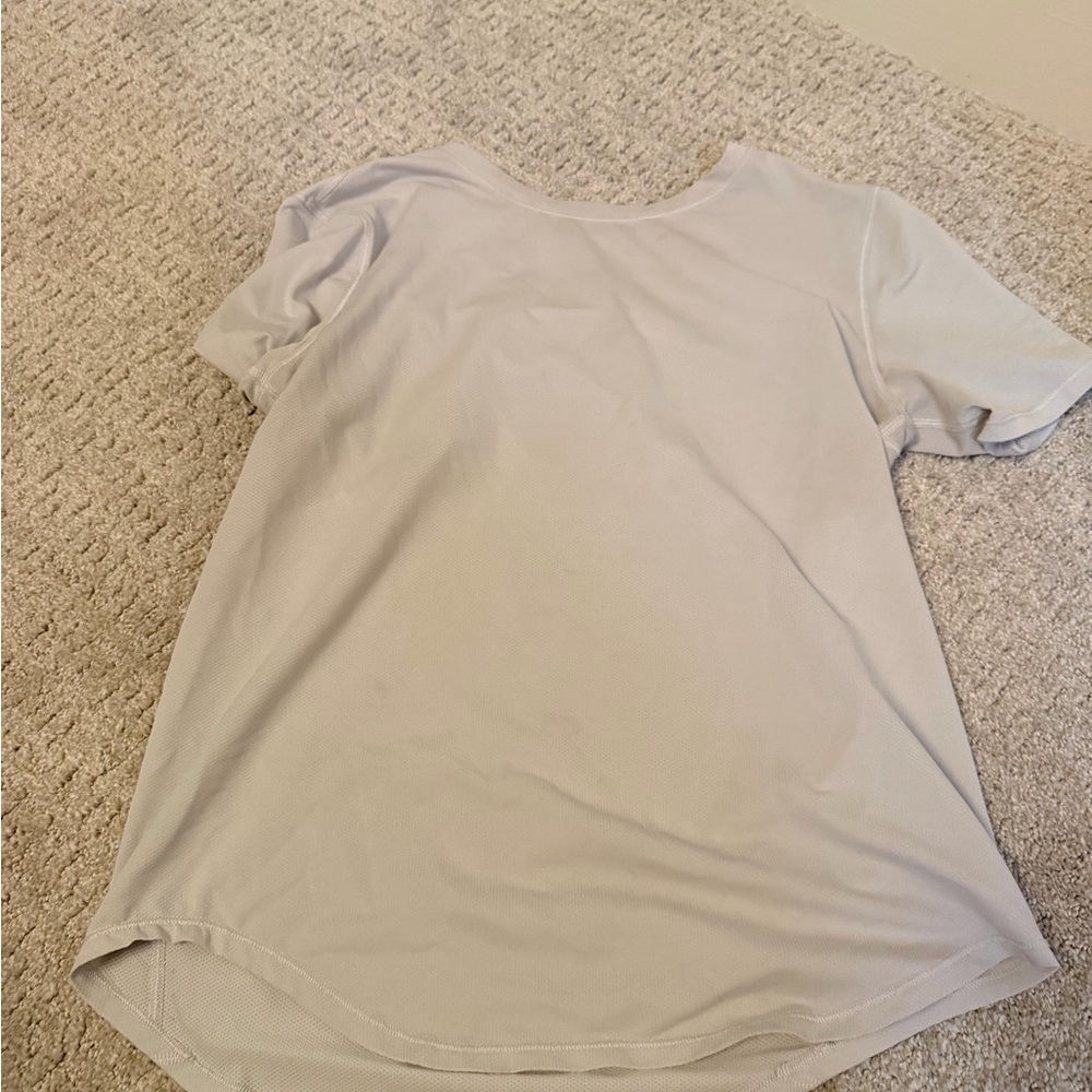 lululemon athletica Light Gray Short Sleeve Tee